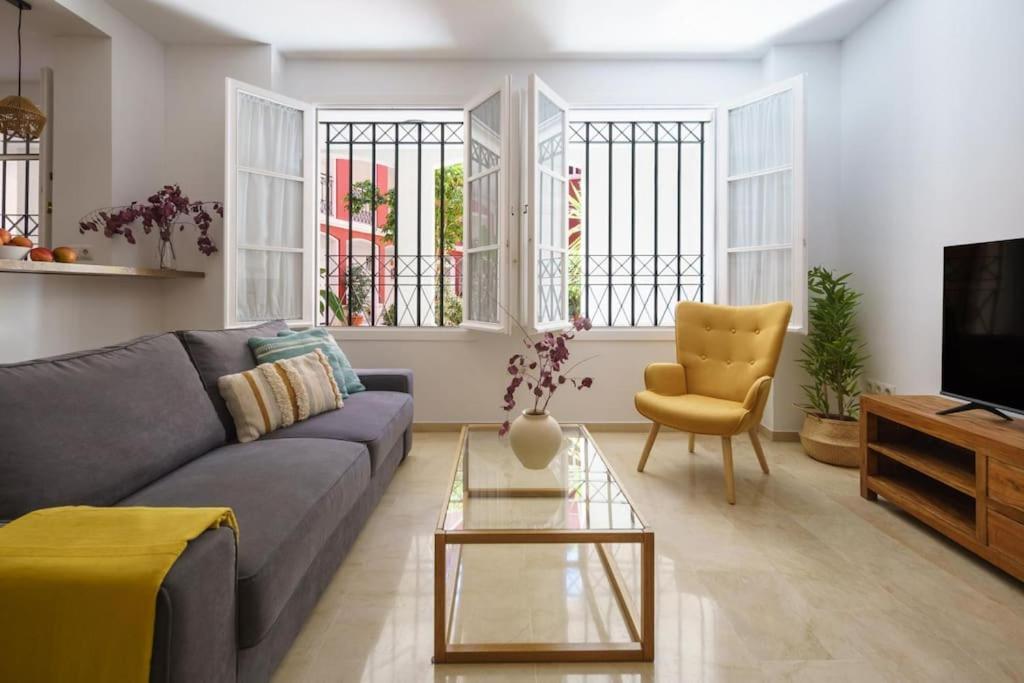 Conde Ibarra Suite Seville Exterior photo